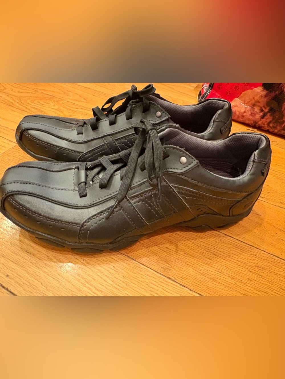 Skechers Men's Black Leather Lace-Up Walking Shoes size 10